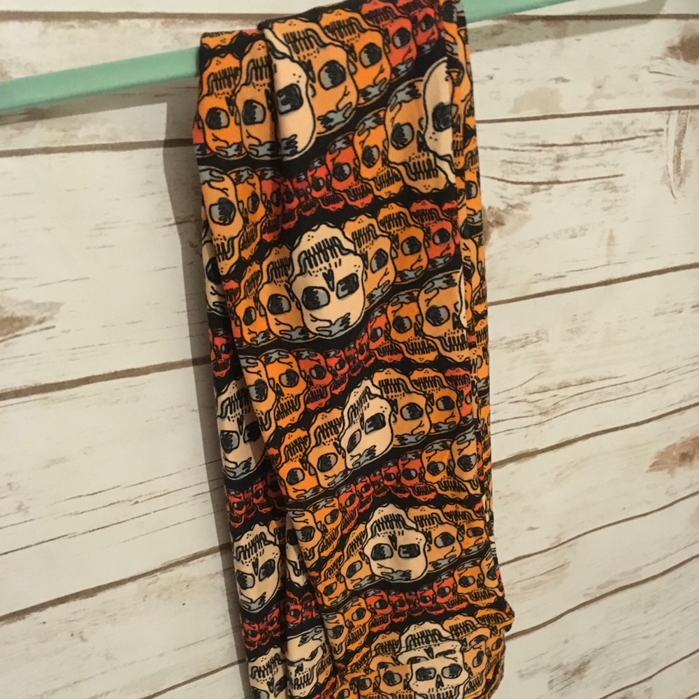 LuLaRoe skull os leggings